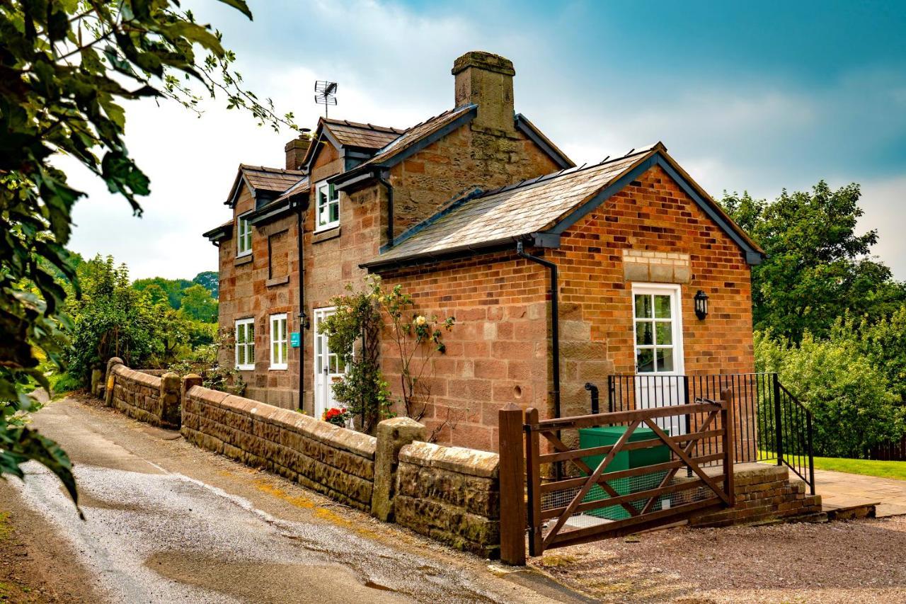 The Pheasant Inn Higher Burwardsley Exterior foto